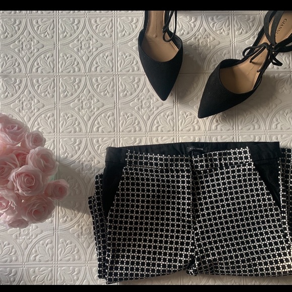 Houndstooth Plaid Skinny Pants - Picture 2 of 3